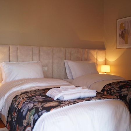Daphne Luxury Apartment Kastoria Ngoại thất bức ảnh