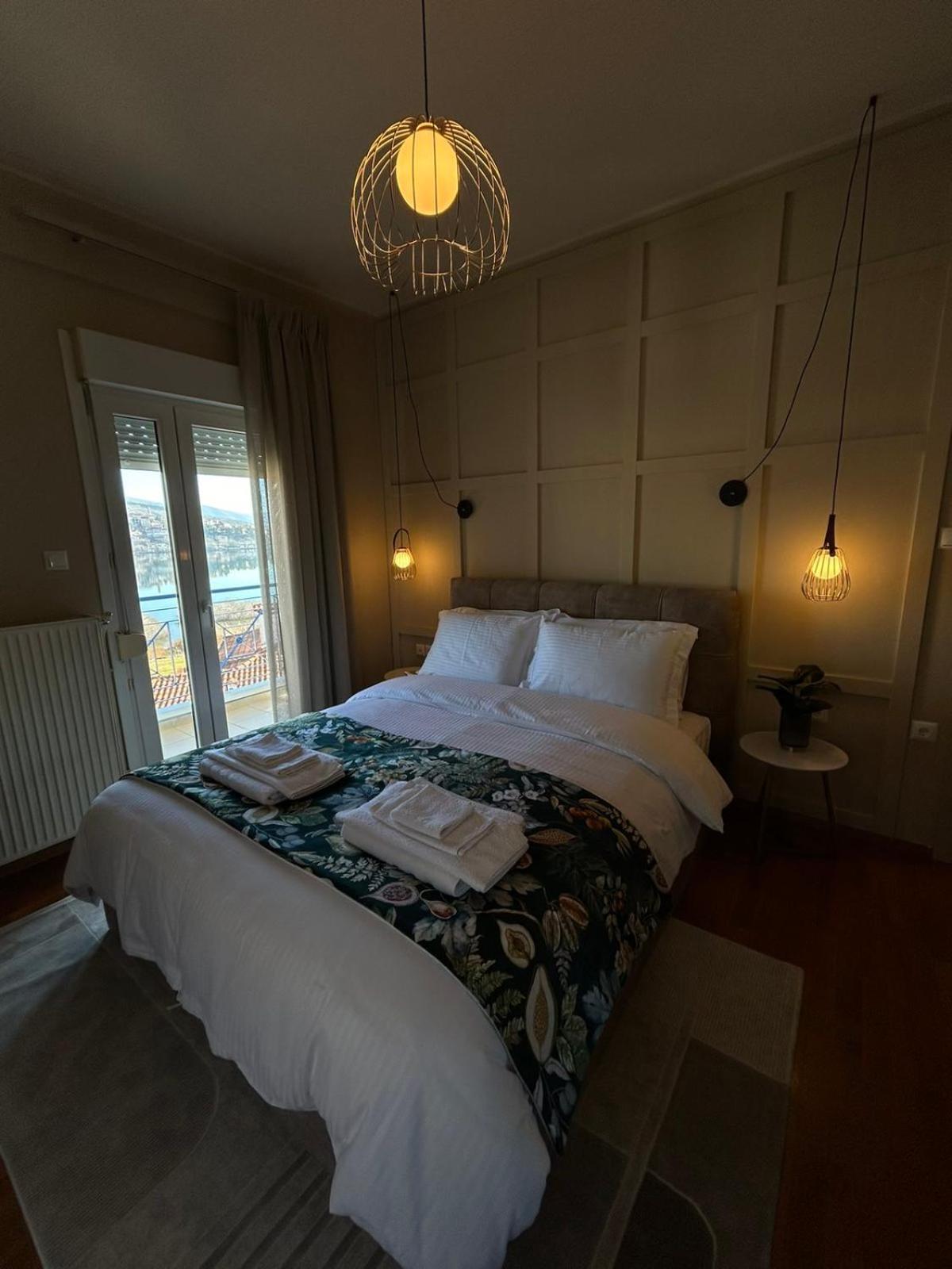 Daphne Luxury Apartment Kastoria Ngoại thất bức ảnh